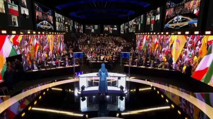  سخنرانی خانم مریم رجوی در اجلاس جهانی ایران آزاد ۲۰۲۳: پیش به‌سوی جمهوری دموکراتیک -  لحظه سرنوشت برای انقلاب ایران - #آری_به_جمهوری_دمکراتیک